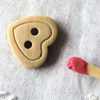 Buttons heart stitch,...