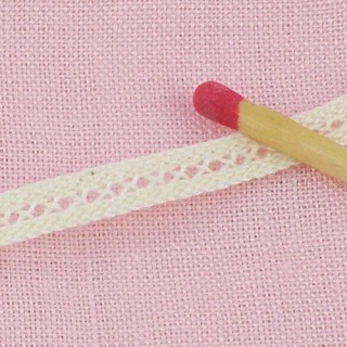 Vintage tiny cotton lace...