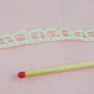 Cotton narrow lace trim...