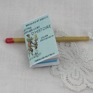 Miniature book, tiny book...