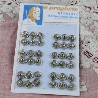 Carte 36 boutons pression 6mm.