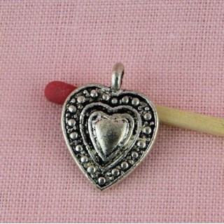 Coeur pendentif ciselé qualité lourde, 1,9 cm.
