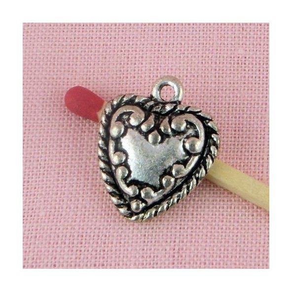 Heart pendant swirl, hammered, doll miniature jewel 17 mms