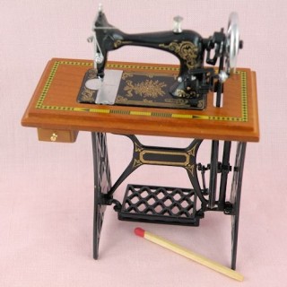 Sewing machine doll miniature luxurous