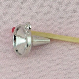 Dinette miniature entonnoir breloque, charm, pendentif 15 mm.