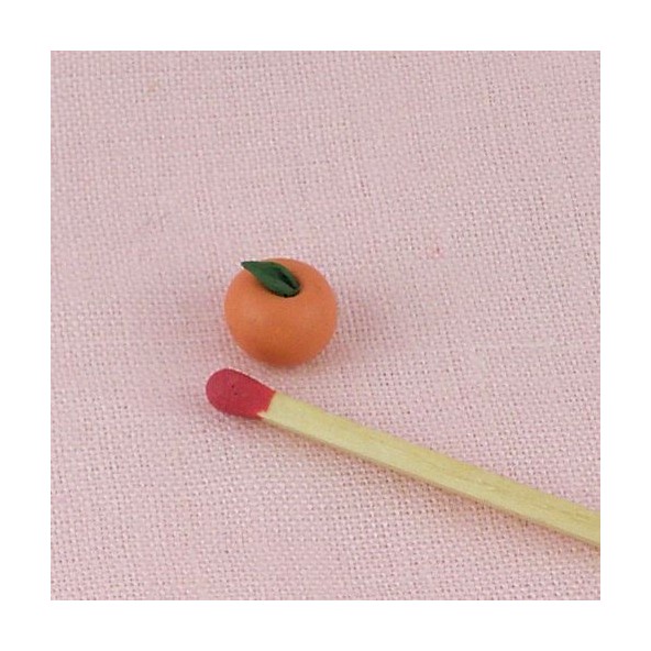 Fruit: orange, 0,7 cm, 7 mm.