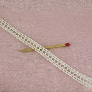 Cotton narrow lace trim  border with hoop , 8mms