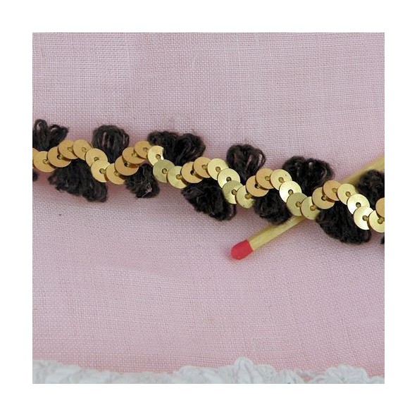 Wool braid with golden sequins 2cms