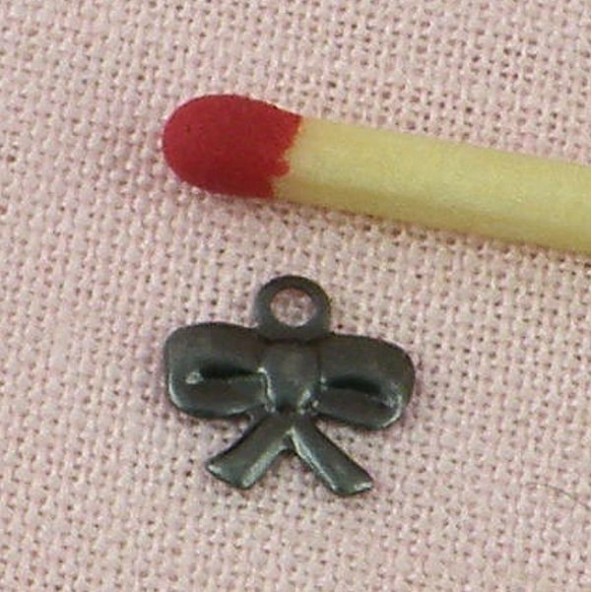 Noeud métal, décoration,  breloque, charms 1,3 cm.