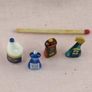 Cleaning supplies dollhouse miniature