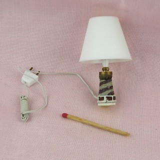 Lampe miniature 1/12 à poser électrifiée maison de poupée.