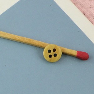 Small Wooden edged  buttons, button in wood 10 mm, 1 cm.