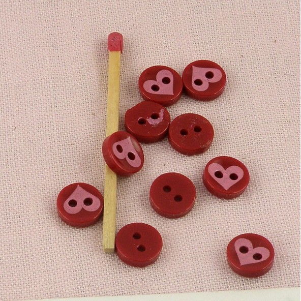 Round buttons two holes heart 1 cm.