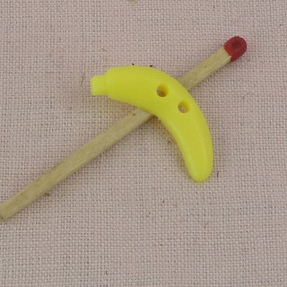 Banana button, two holes ,...