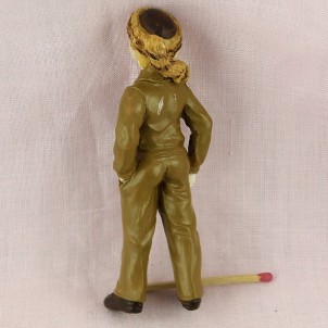Figurina joven chica Con manguito