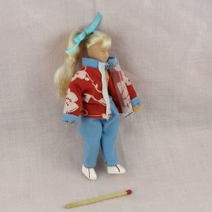 Muñeca muchacha miniatura casa 11 cm.