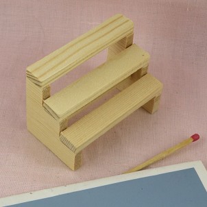 Mini wood 3-step shelf made in raw wood.