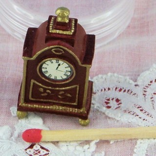 Pendule miniature maison poupée 3 cm.