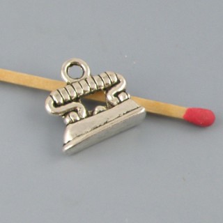 Iron bracelet charm, pendant 2 cm