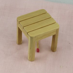 Taburete miniatura mobiliario en madera