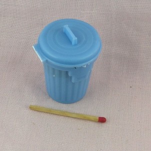 Miniature garbage pail with liner