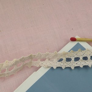 Cotton lace trim 16 mms