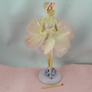 Estatuilla resina bailarina flor 18 cm