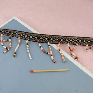 Galón bordado 14 mm. con perlas hinchadas pendientes