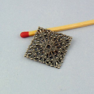 Openwork metal charm pendentive 3 cm