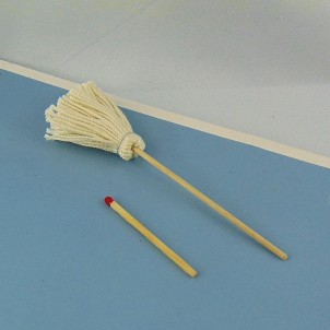 Doll house broom 8 cm