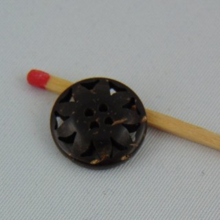 Button wood flower 2 holes 15 mm.
