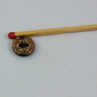 Botón madera coco grabado flor étnica 2 agujeros 1 cm.