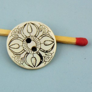 Mother of shell button engraved ethnic 2 holes 2 cm