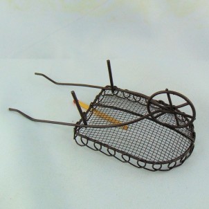 Brouette métal miniature poupée 16 cm.