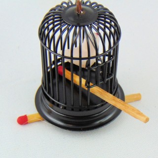 Käfig mit Miniaturvogel Puppenhaus,