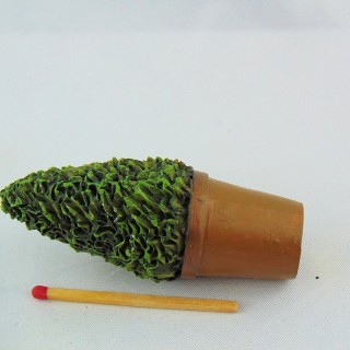 Miniature topiery tree for doll house