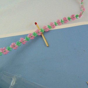 Galón organdí a flores rosadas 12 mm.,