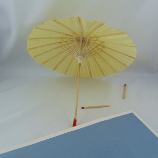 Pequeño parasol sombrilla cóctel en papel 10 cm