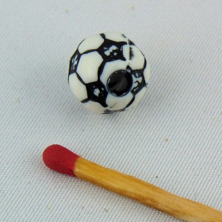 Ballon ovale  miniature, perle 1,8 cm.