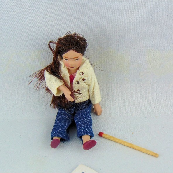 1/12th miniature Lady doll