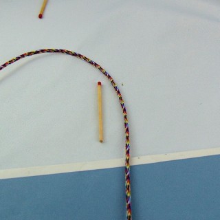 Multicolored yarn twist braid flat 3 mm.