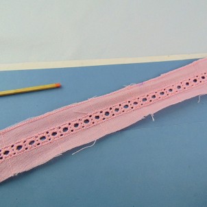 Flat lace ribbon,  flat  lace trim 8 mms.