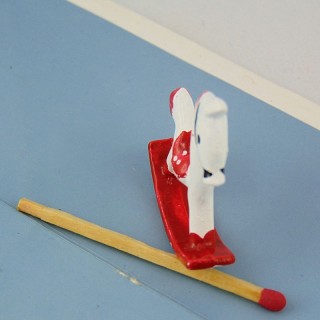 Caballo de juguete balanceo miniatura de metal pintado 3 cm