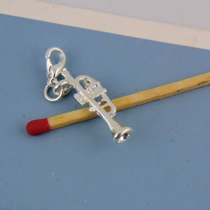 Trumpet charm with lobster claw 2 cm