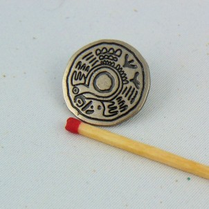 Pie de flor grabado con botón de metal plateado 13 mm.