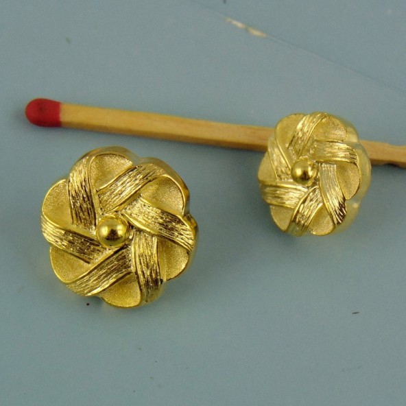 Botón de oro de alta costura de 17 mm en el pie