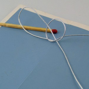Elastic cord 1 mm.