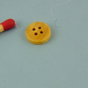Botones de madera con giro de 1 cm.