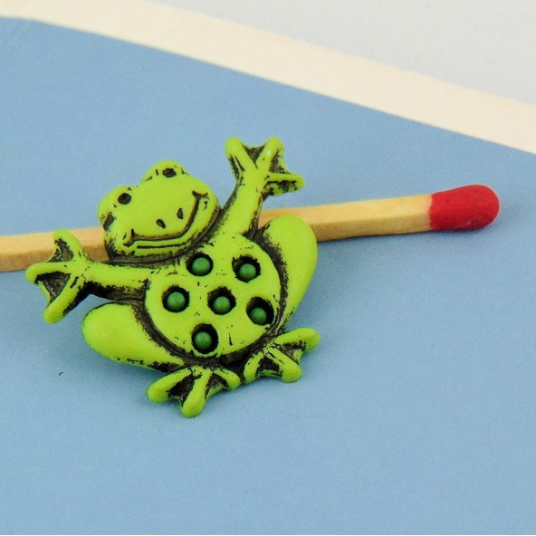 Aquatic animals: Frogg 2 cms.