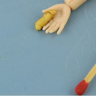 Croissant viennoiserie miniature poupée 1/12 1 cm